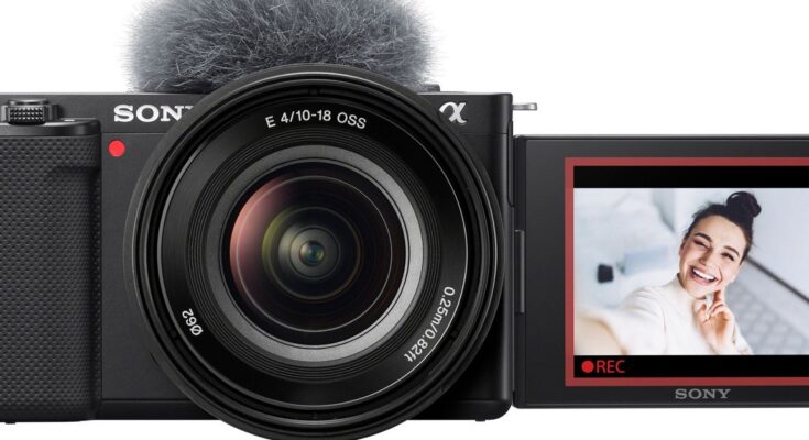 vlogging camera with flip screen