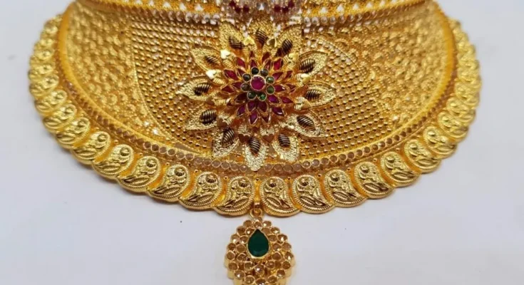 Style Your Gold Jewellery
